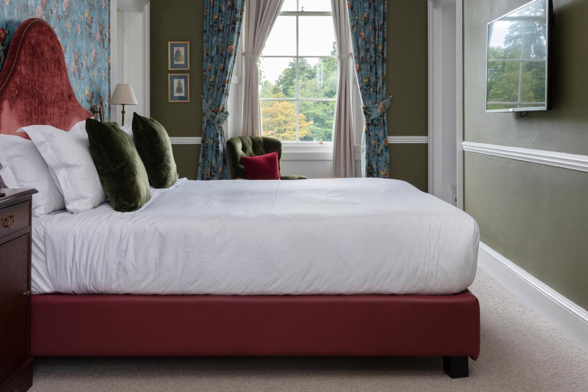 SCHLOSS Roxburghe Hotel Exterior foto A bedroom at the hotel
